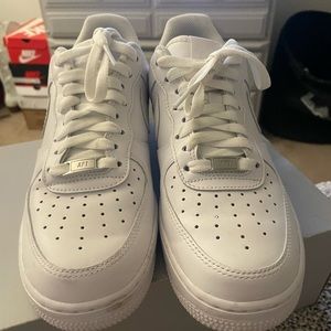 Nike Air Force 1